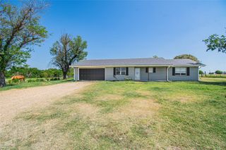 8490 E US HWY 190, Rogers, TX 76569