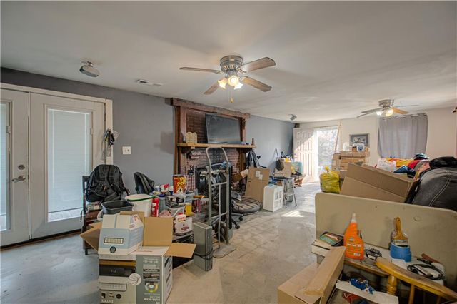 3006 NE Parvin Road, Kansas City, MO 64117