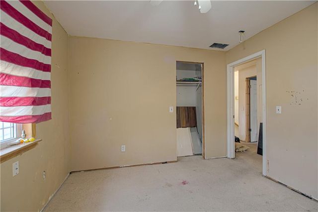 3006 NE Parvin Road, Kansas City, MO 64117