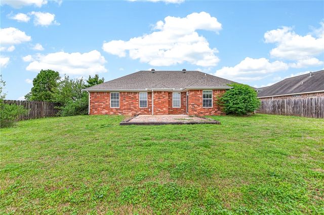 410 Coopers Farm Road, Centerton, AR 72719