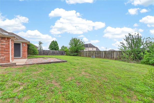 410 Coopers Farm Road, Centerton, AR 72719