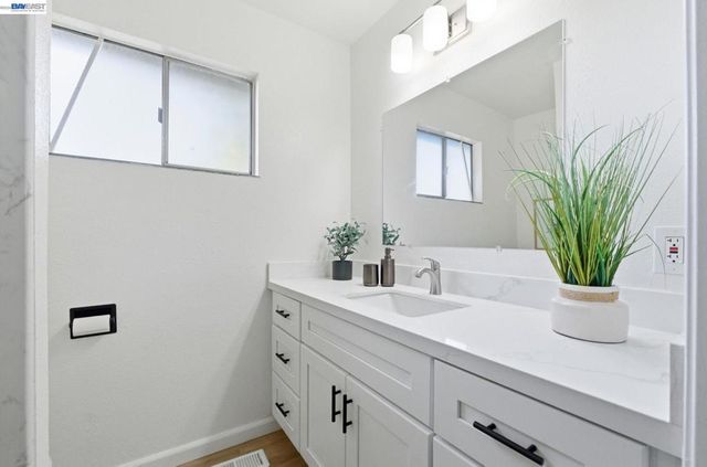 1902 Evergreen Ave, San Leandro, CA 94577