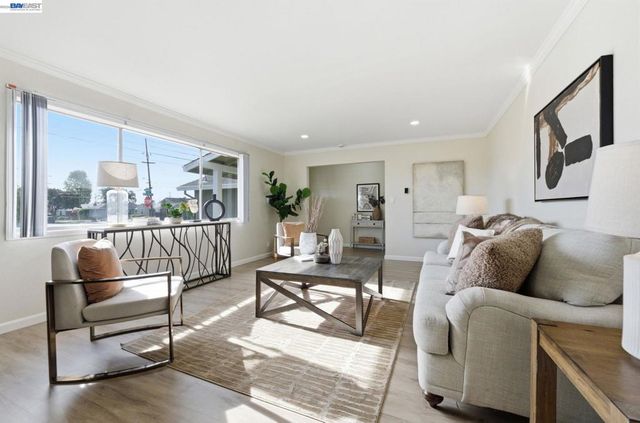 1902 Evergreen Ave, San Leandro, CA 94577