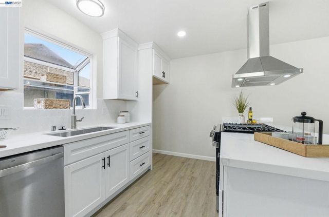 1902 Evergreen Ave, San Leandro, CA 94577