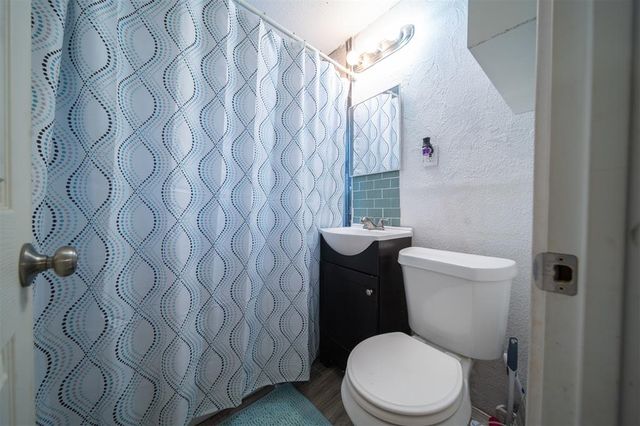 1736 Cherry Lane, Del City, OK 73115