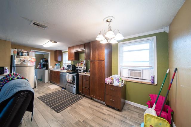 1736 Cherry Lane, Del City, OK 73115