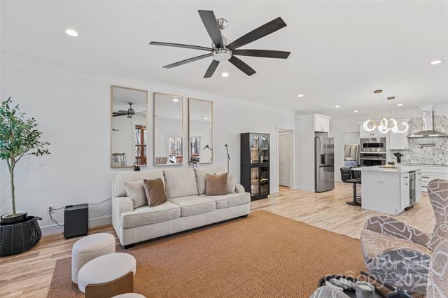 7568 Water Haven Trail, Denver, NC 28037