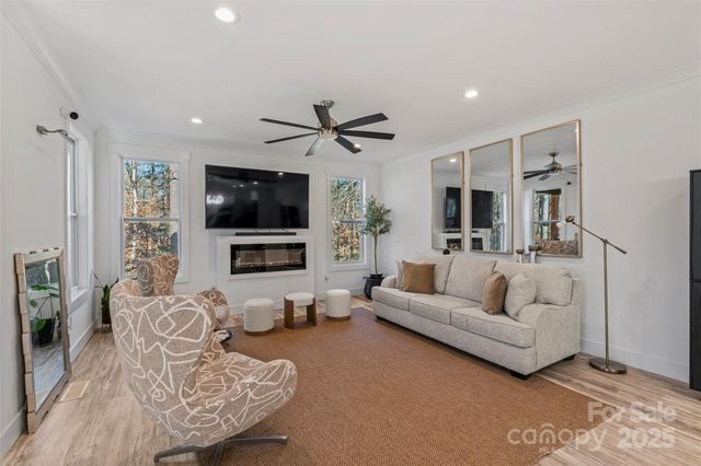 7568 Water Haven Trail, Denver, NC 28037