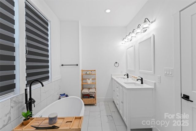 7568 Water Haven Trail, Denver, NC 28037