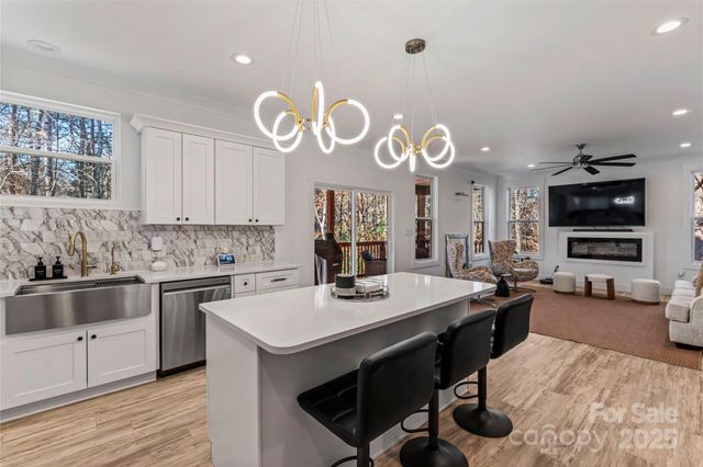 7568 Water Haven Trail, Denver, NC 28037