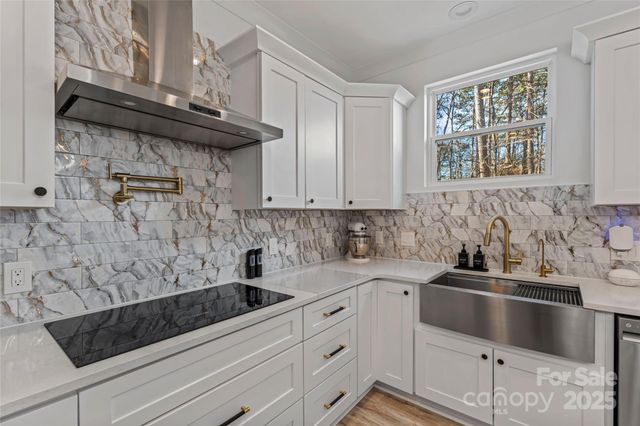 7568 Water Haven Trail, Denver, NC 28037