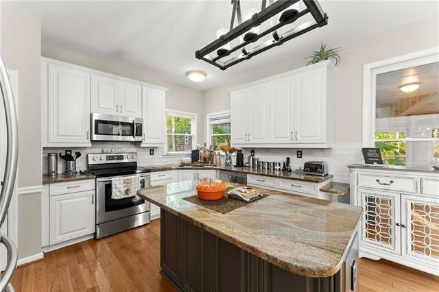 385 Graves Road, Acworth, GA 30101