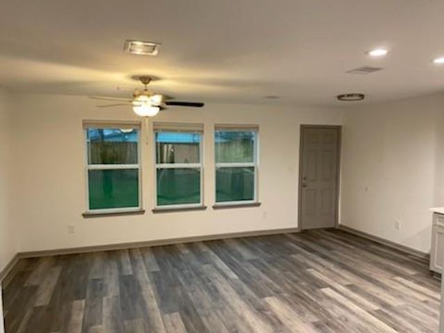 8113 Corinth Street, Houston, TX 77051