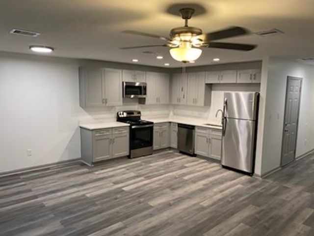 8113 Corinth Street, Houston, TX 77051