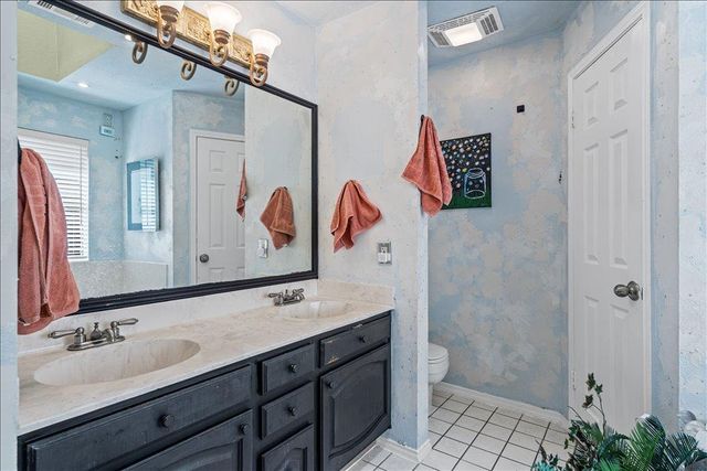 8408 Glen Canyon DR, Round Rock, TX 78681