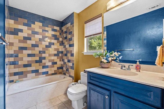 8408 Glen Canyon DR, Round Rock, TX 78681