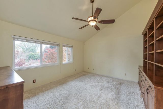 809 E Catalina Circle, Fresno, CA 93730