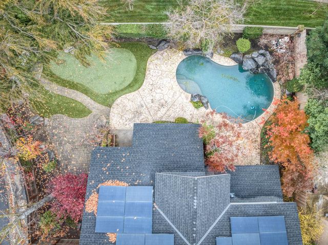 809 E Catalina Circle, Fresno, CA 93730