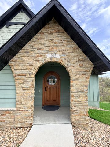 4070 Cameo Place NE, Rochester, MN 55906