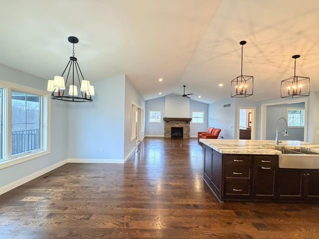 4070 Cameo Place NE, Rochester, MN 55906