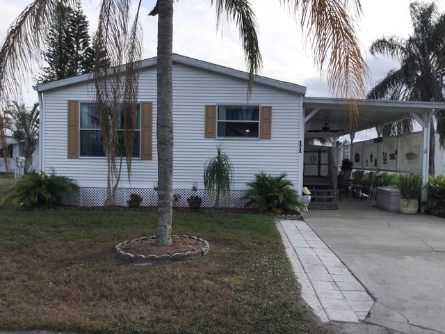 11 SE Hidalgo Lane, Port St. Lucie, FL 34952
