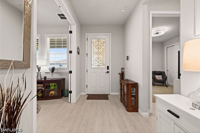 10353 Bonavie Cove DR, Fort Myers, FL 33966