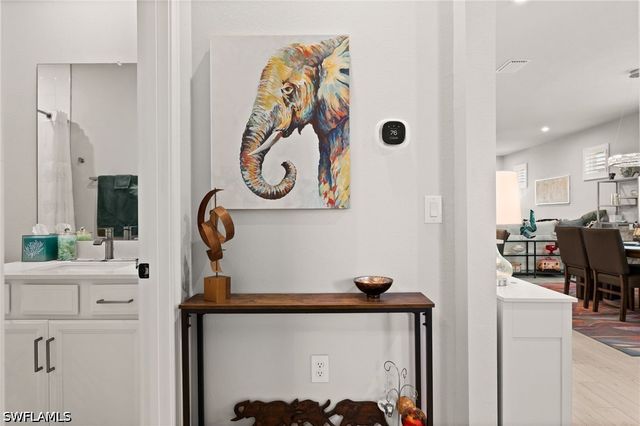 10353 Bonavie Cove DR, Fort Myers, FL 33966