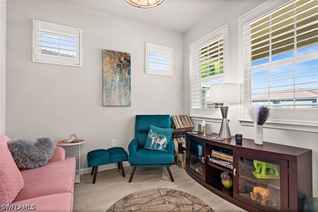 10353 Bonavie Cove DR, Fort Myers, FL 33966