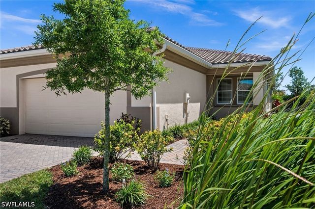 10353 Bonavie Cove DR, Fort Myers, FL 33966