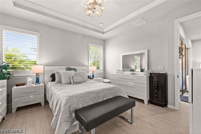 10353 Bonavie Cove DR, Fort Myers, FL 33966