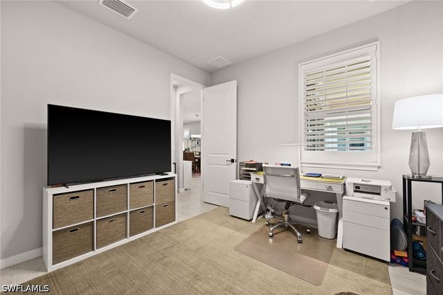 10353 Bonavie Cove DR, Fort Myers, FL 33966