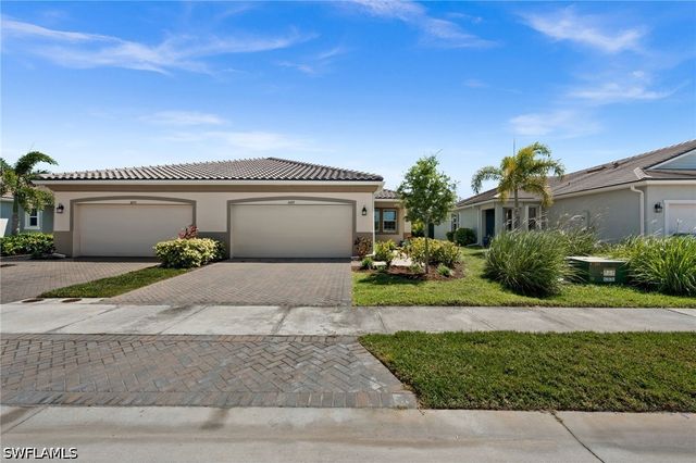 10353 Bonavie Cove DR, Fort Myers, FL 33966