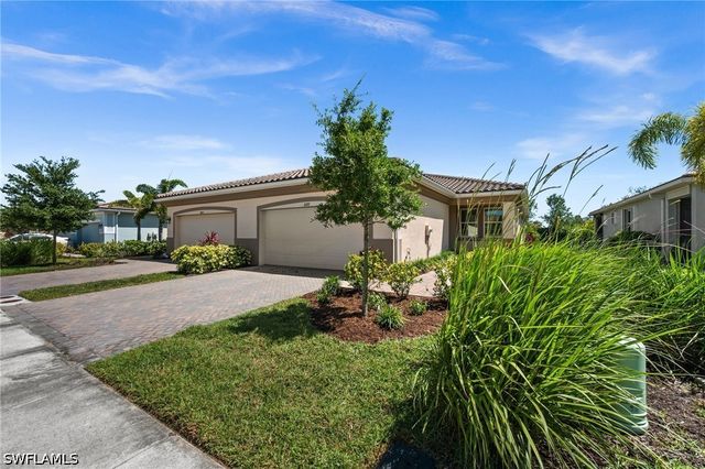 10353 Bonavie Cove DR, Fort Myers, FL 33966