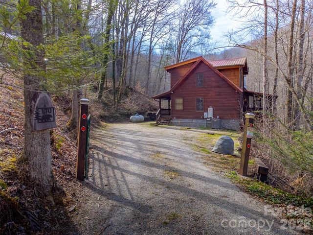 170 Wilkes Road, Bryson City, NC 28713