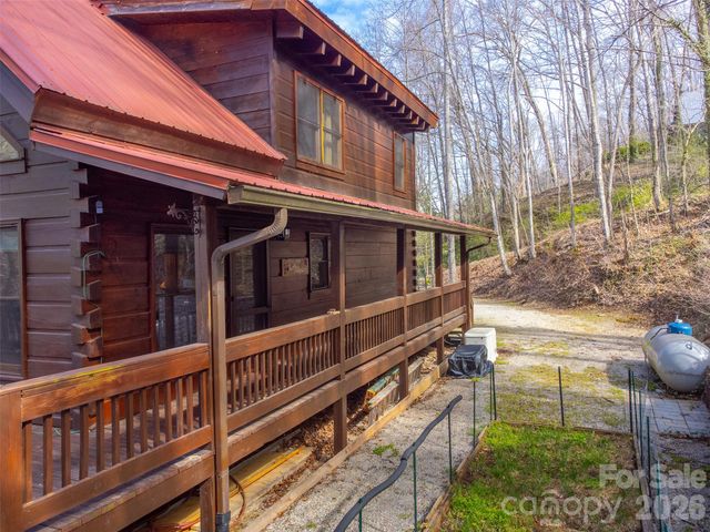170 Wilkes Road, Bryson City, NC 28713