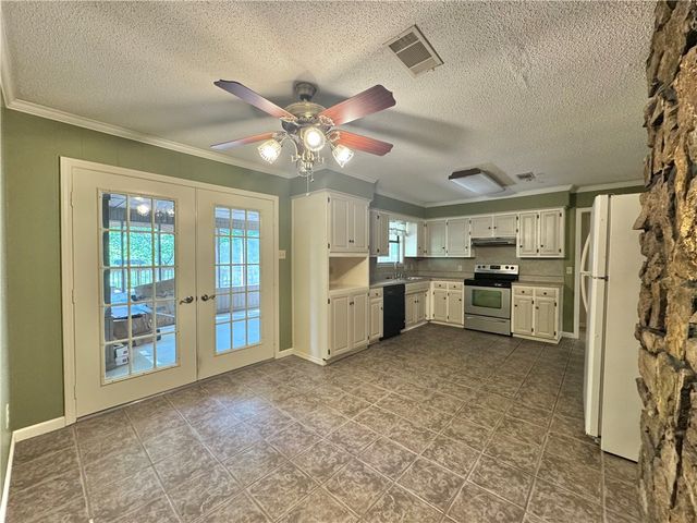 39 Terra Villa Road, Dover, AR 72837