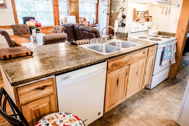 1160 Deer Run Rd Road, Lawrenceburg, KY 40342