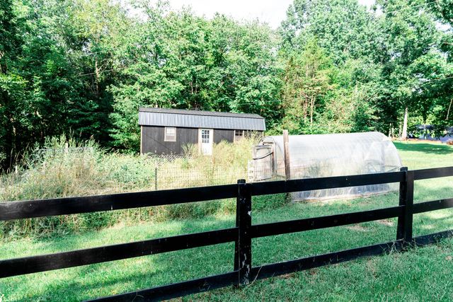 1160 Deer Run Rd Road, Lawrenceburg, KY 40342