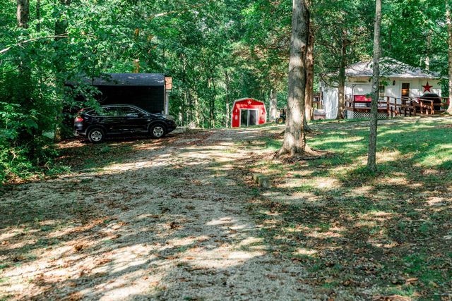 1160 Deer Run Rd Road, Lawrenceburg, KY 40342