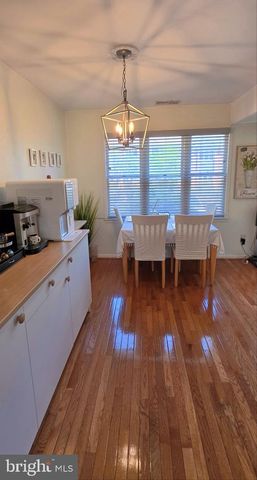 5042 CLIFFHAVEN DR, Annandale, VA 22003