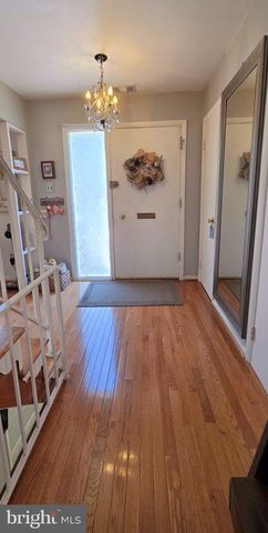 5042 CLIFFHAVEN DR, Annandale, VA 22003