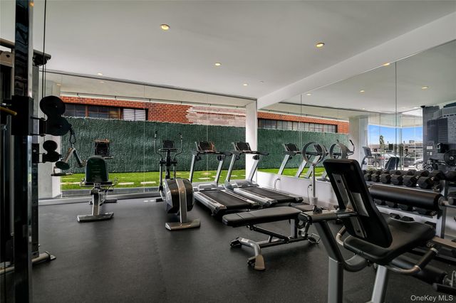 519 Borden Avenue 7B, Long Island City, NY 11101