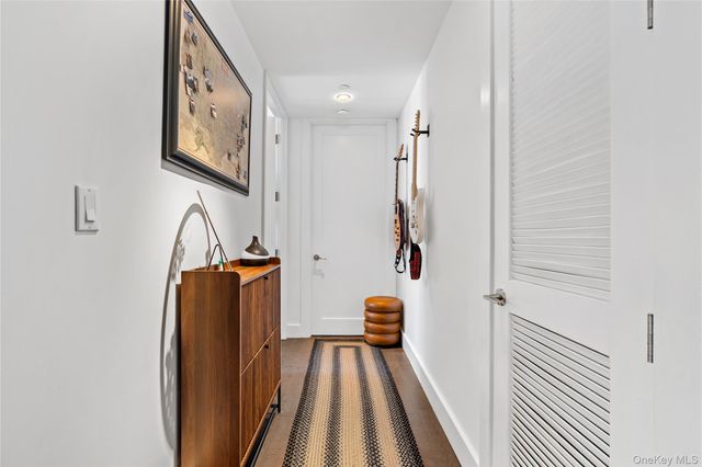 519 Borden Avenue 7B, Long Island City, NY 11101