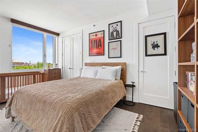 519 Borden Avenue 7B, Long Island City, NY 11101