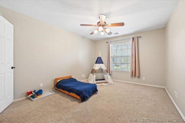 8245 S 100th Place E, Tulsa, OK 74133