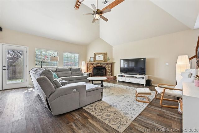 8245 S 100th Place E, Tulsa, OK 74133