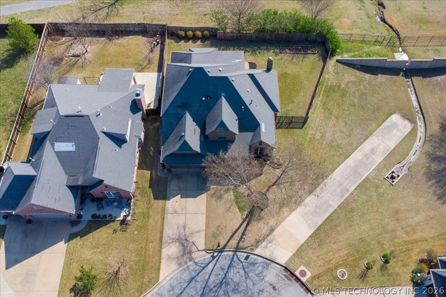 8245 S 100th Place E, Tulsa, OK 74133