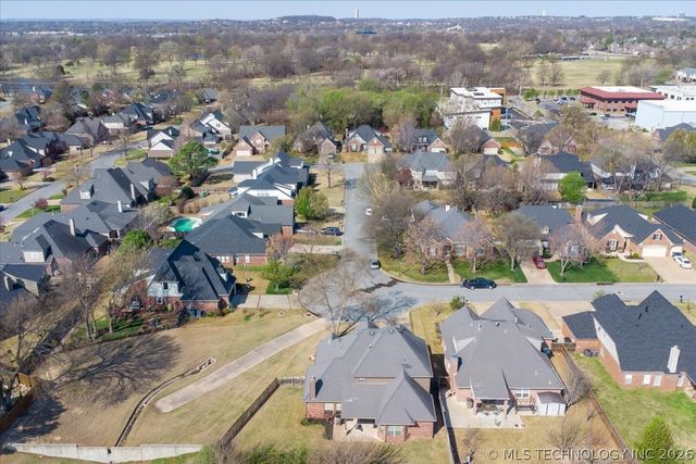 8245 S 100th Place E, Tulsa, OK 74133