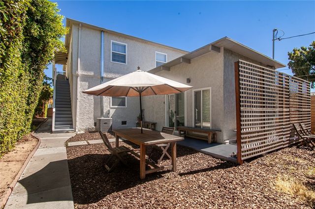 1419 S Curson Avenue A, Los Angeles, CA 90019