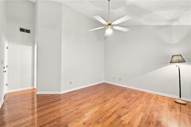 410 Rose Creek Place, Woodstock, GA 30189
